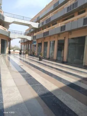 Commercial office space for rent in parvatiya colony, Faridabad