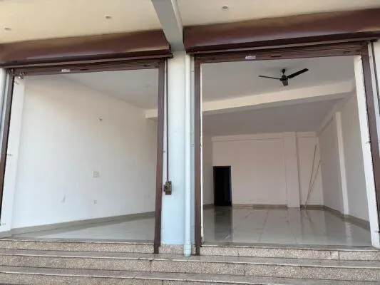 Commercial office space for rent in Ajronda, Faridabad